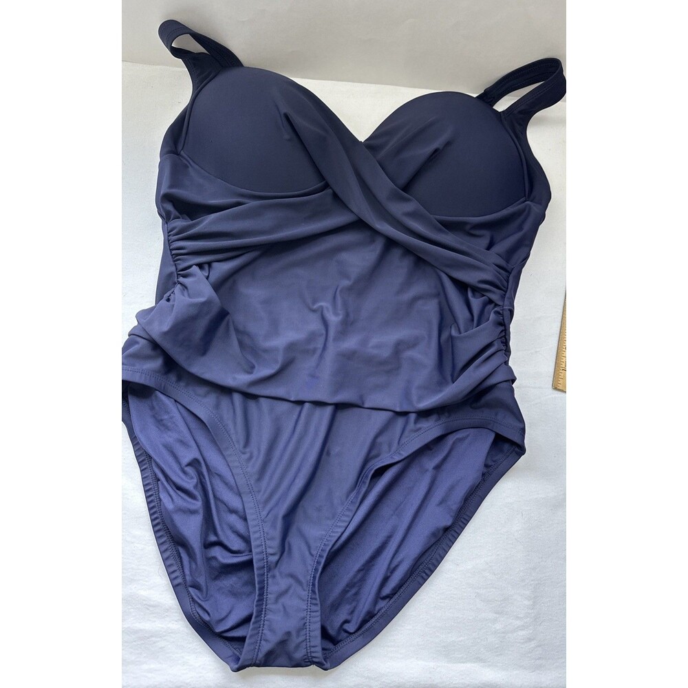 NWT One Piece Navy Blue Women's Wave Zone Swimsuit Size 2x Plus Size